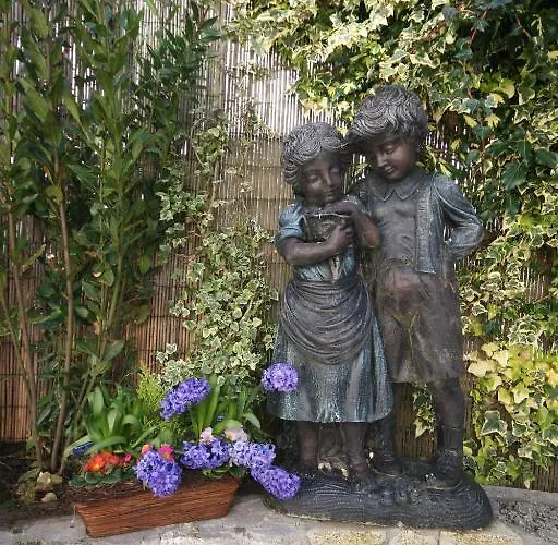 Brandon View House 4*